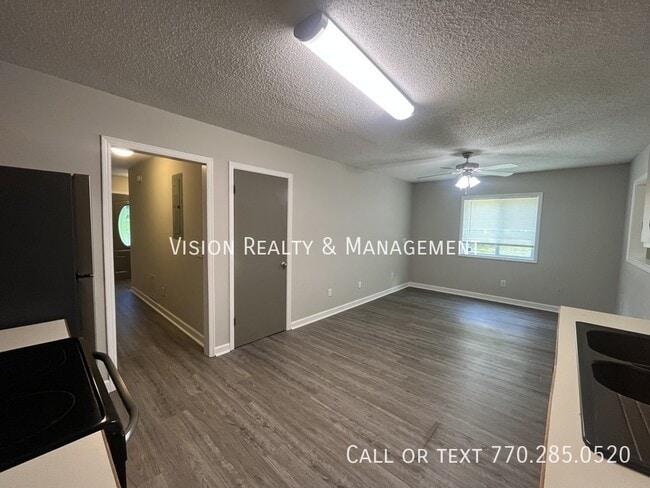 Building Photo - 750 Blandenburg Rd