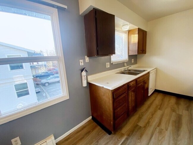 Building Photo - 3934 W 30th Ave