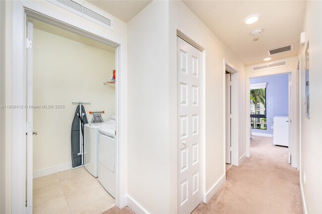 Building Photo - 4740 NW 84th Ct