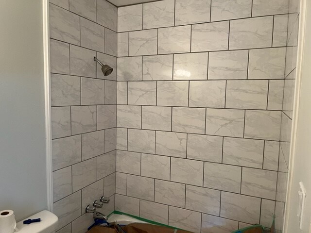 shower - 23855 David Dr
