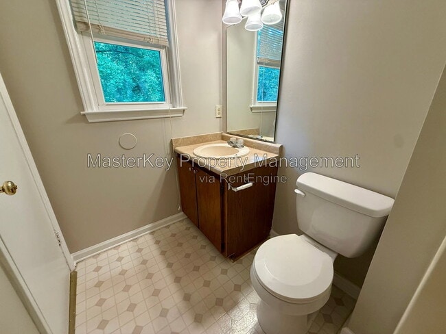 Building Photo - 119 S Atley Ln