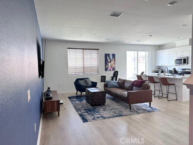 Building Photo - 32568 Ventura Ln