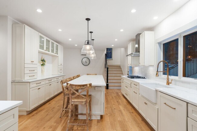 Building Photo - Keystone