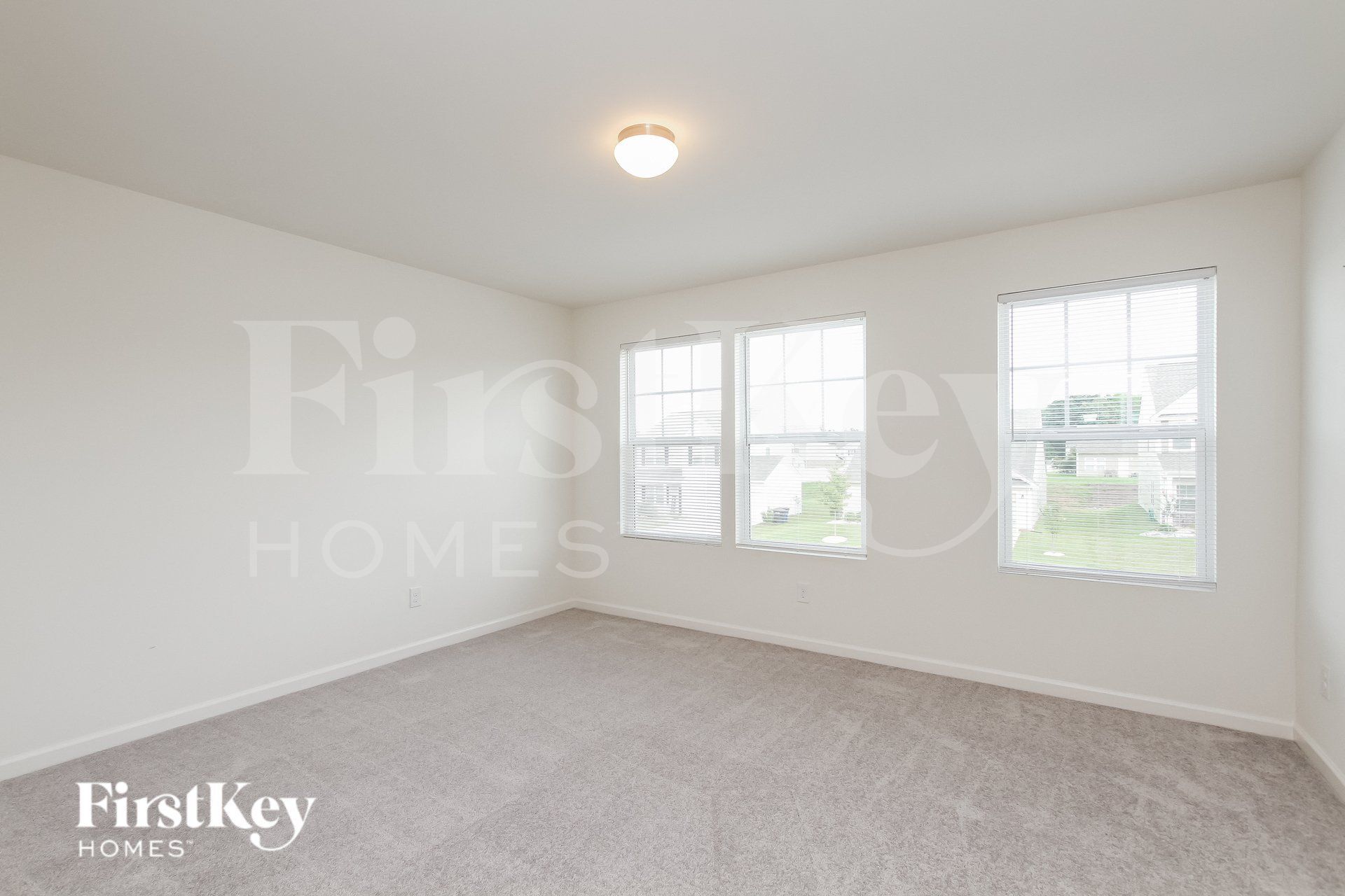 Building Photo - 167 Hidden Lakes Rd