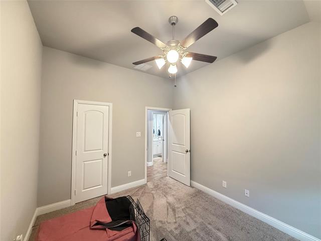 Building Photo - 210 Jacaranda Dr