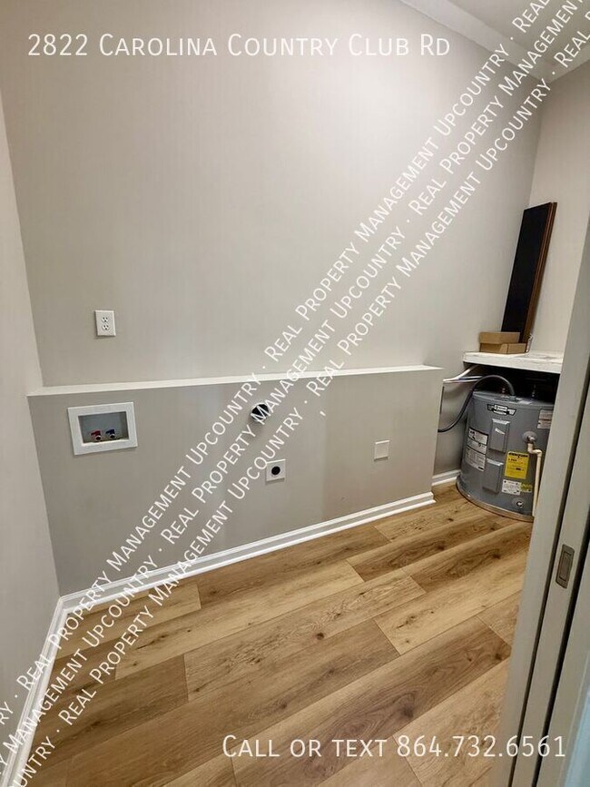Building Photo - 2822 Carolina Country Club Rd