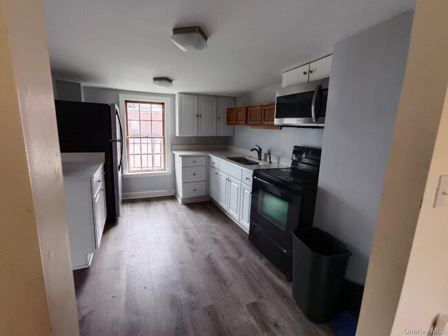 Building Photo - 1009 Brown St