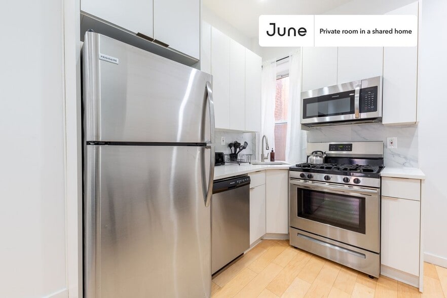 Building Photo - Room in Shared 4 bed/2 bath home in Bedford-Stuyvesant