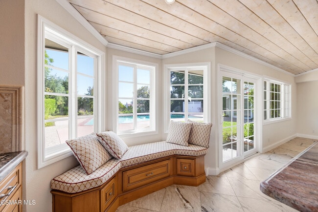 Building Photo - 5718 Ostin Ave