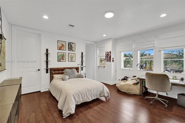 Building Photo - 17529 Middlebrook Way