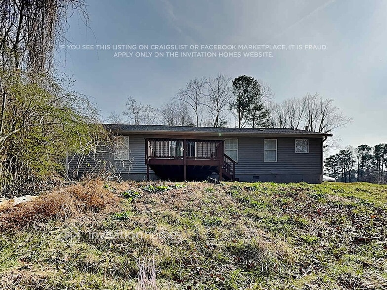 Building Photo - 738 Sheppard Rd