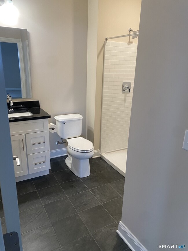 Building Photo - 919 Strongtown Rd