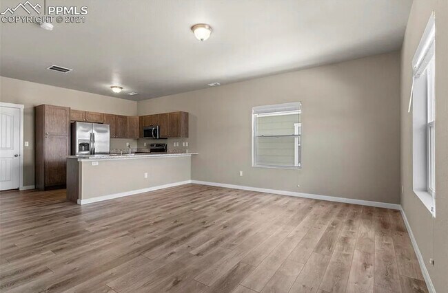 Building Photo - 4679 Pleasant Port View