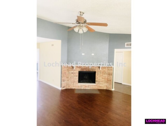 Building Photo - *****3 BEDROOM HOME IN ROWLETT*****