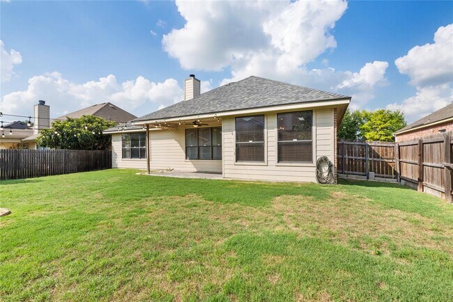 Building Photo - 1155 Star Meadow