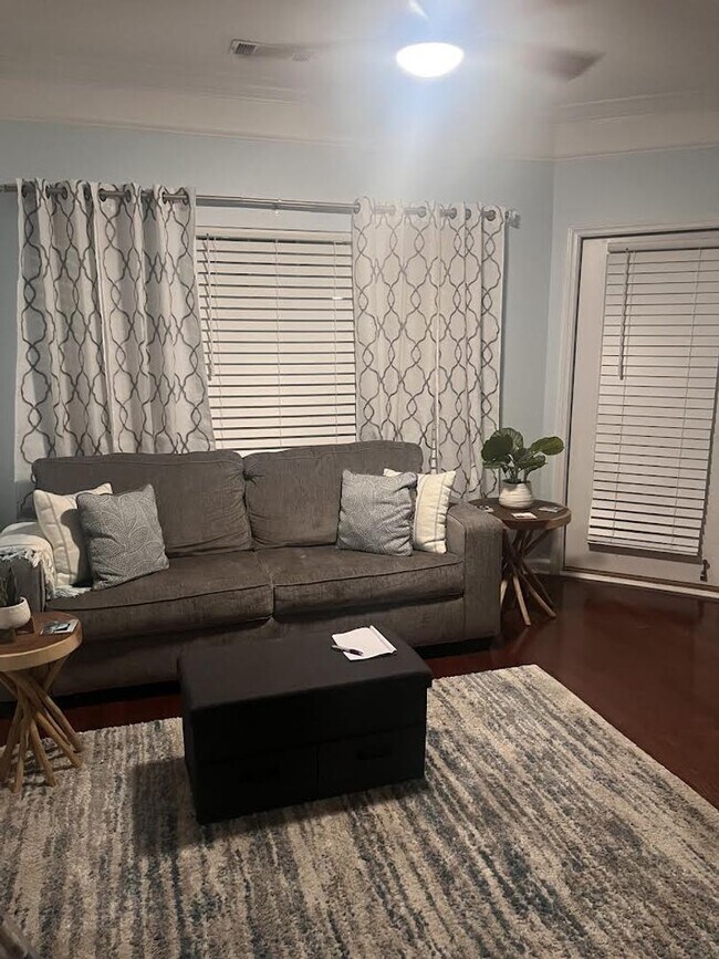 Building Photo - Stunning Two Bedroom Condo - Fully Furnished - Mira Vista - James Island