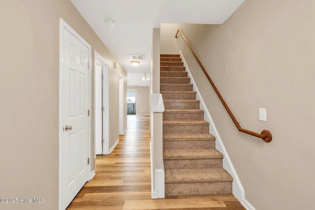 Building Photo - 114 Lincoln Pl Cir