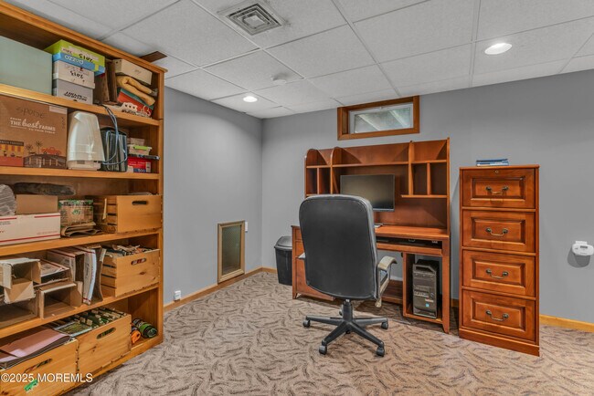 Building Photo - 2420 Cedar St