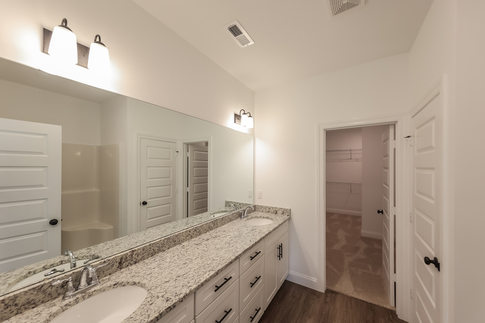 Building Photo - 1016 Highgrove Hts NW
