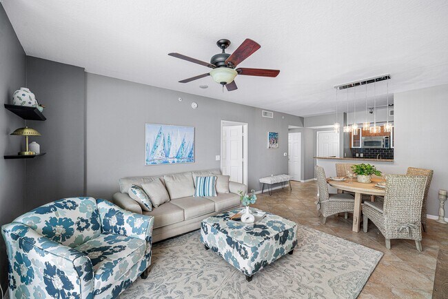 Building Photo - 700 E Boynton Beach Blvd