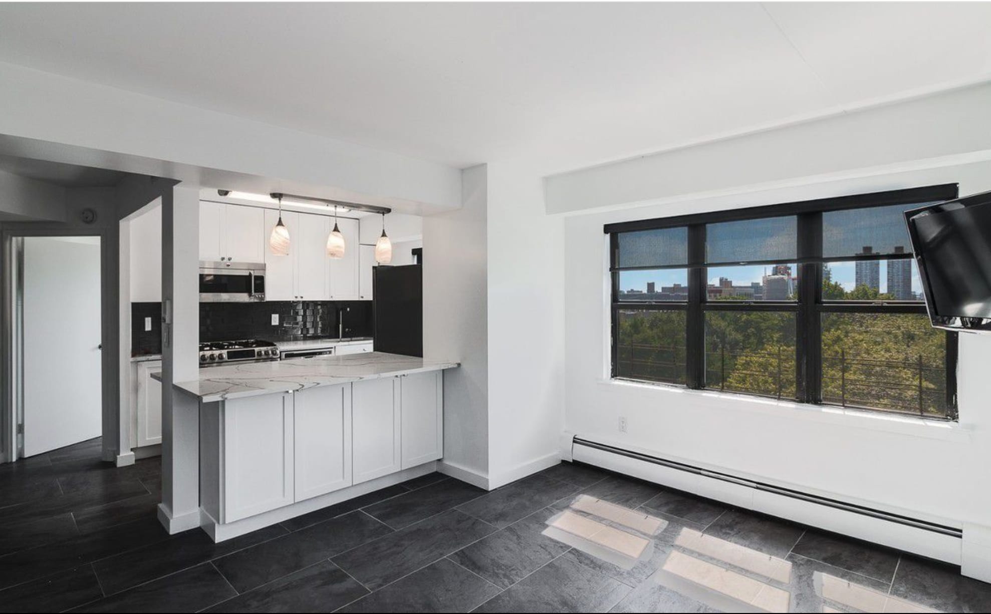 Building Photo - 300 W 110th St