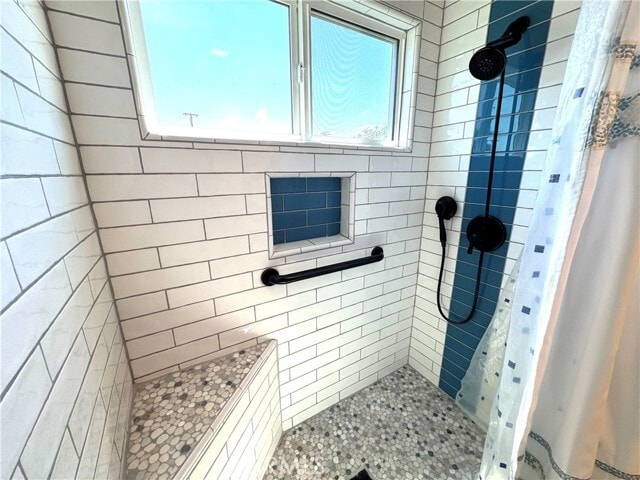 Building Photo - 2057 Royalty Dr