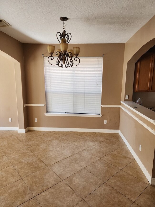 Building Photo - 18407 Brenwood Manor Dr