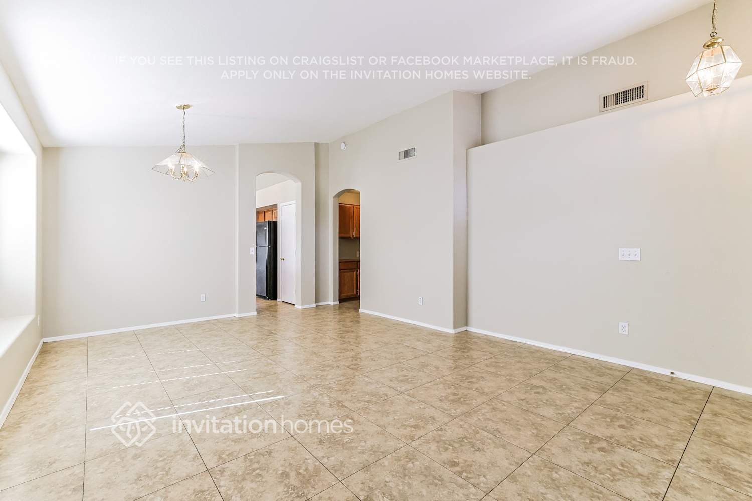 Building Photo - 1391 E Gary Dr