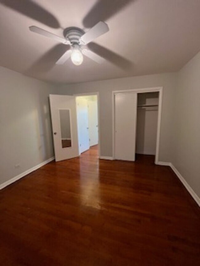 Building Photo - Salem Village Apartments LLC