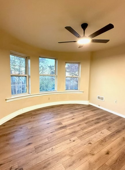 Building Photo - 751 Chislett St