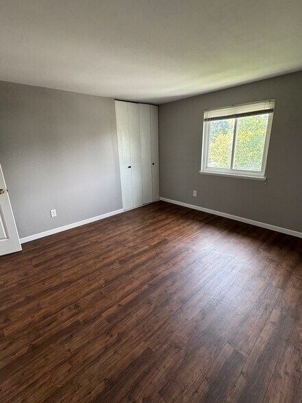 Building Photo - 318 Fox Run