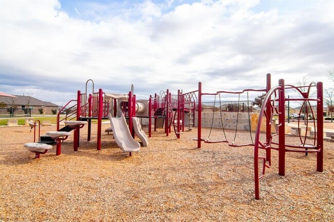 Building Photo - 2001 Fairhaven Gtwy