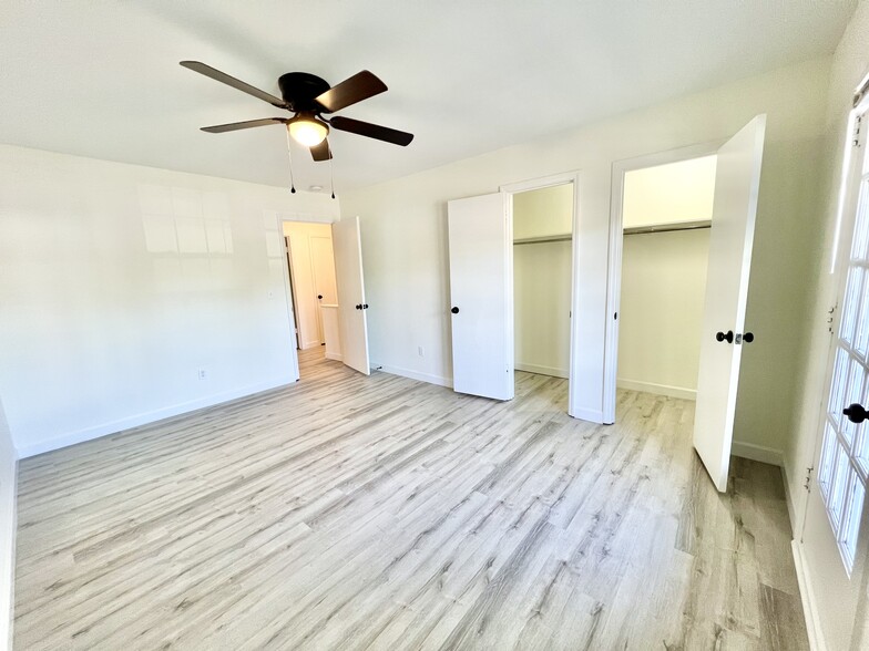 Upper Front Bedroom - 276 Fleming Rd