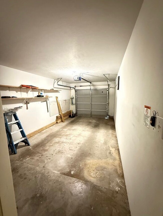 Building Photo - 1204 Andrews St