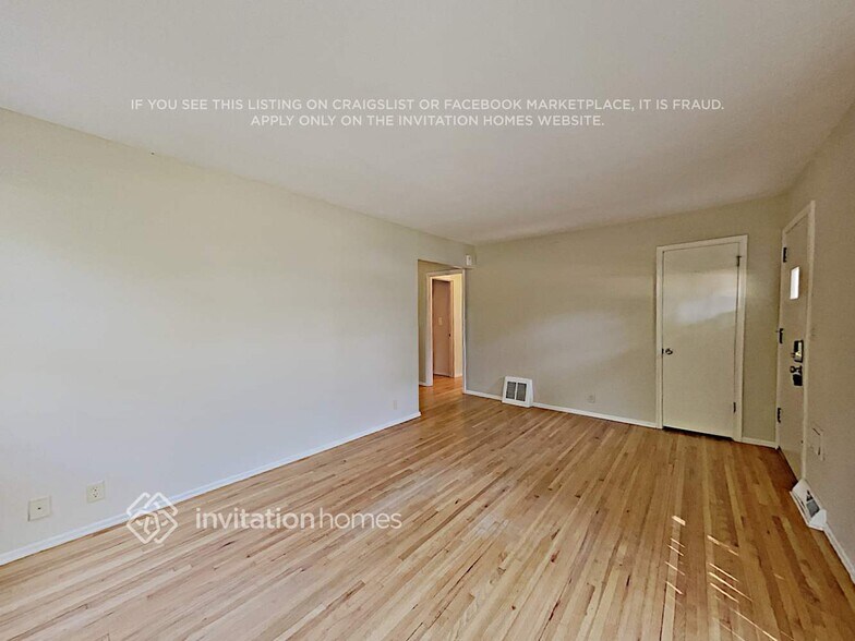 Building Photo - 7338 2nd Ave S