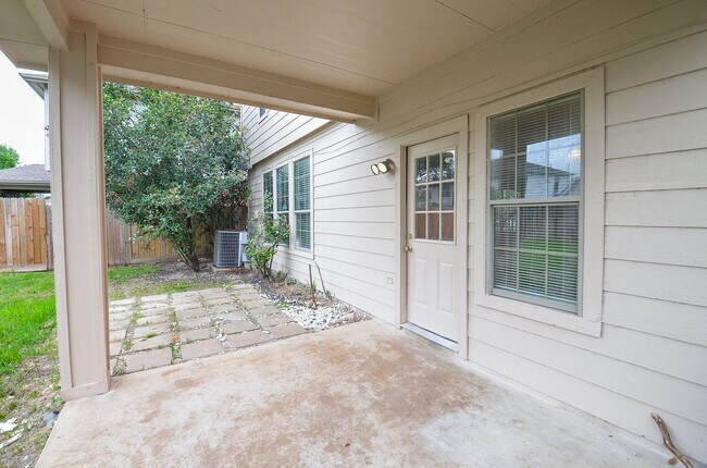 Building Photo - 21534 Tallow Grove Ln