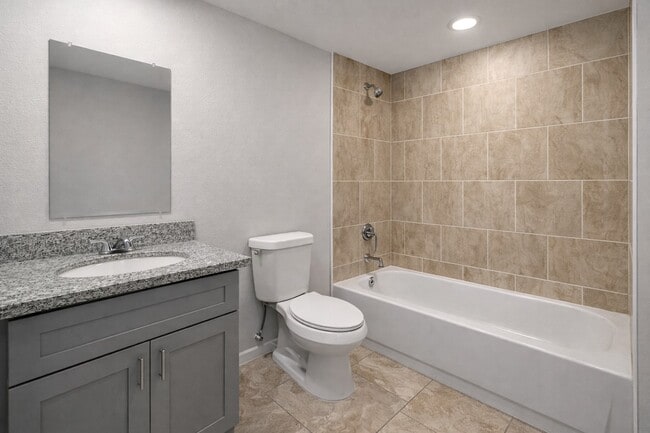 Building Photo - 6614 Haight St