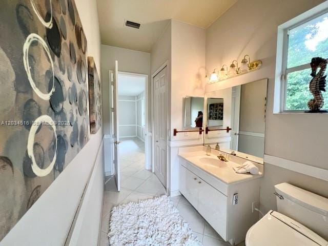 Building Photo - 2501 Poinciana Dr