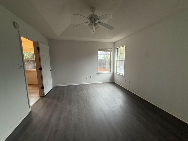 Building Photo - 2678 Hidden Estates Cir