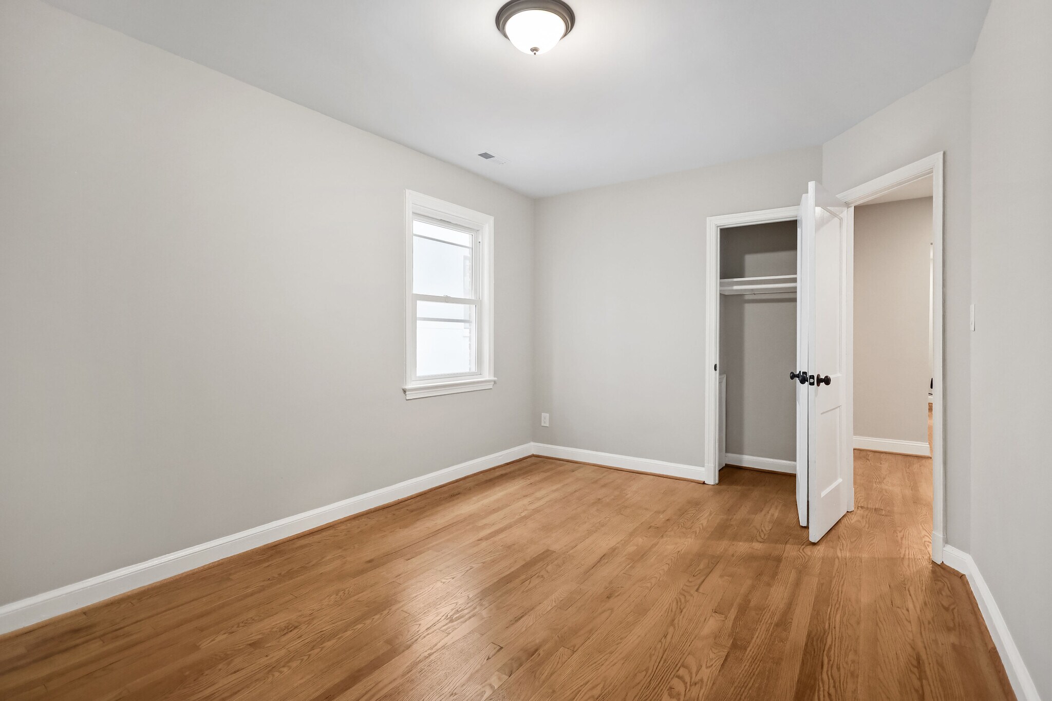 Building Photo - 1614 21st Pl SE