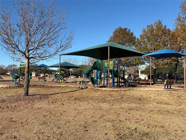 Building Photo - 1307 Lakeside Loop