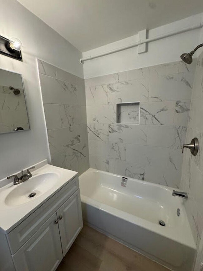 Building Photo - 4835 Indian Ln