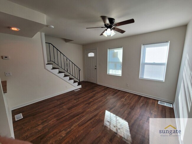 Building Photo - 5215 Wasena Ave