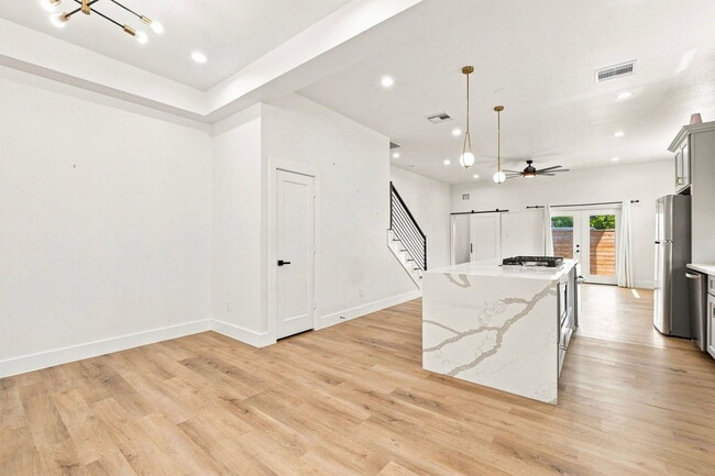 Building Photo - 4217 Hare St