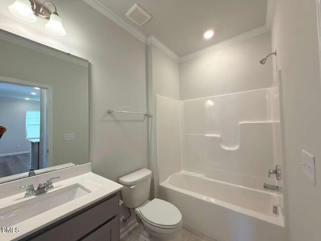 Building Photo - 2008 English Saddle Ln