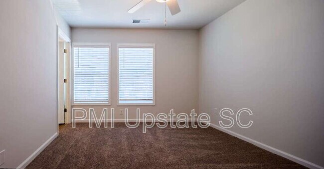 Building Photo - 650 Blossom Run