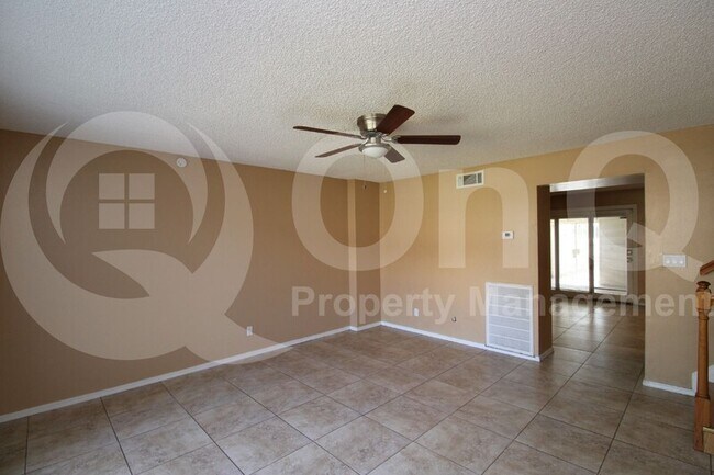 Building Photo - 6560 N 43rd Ave