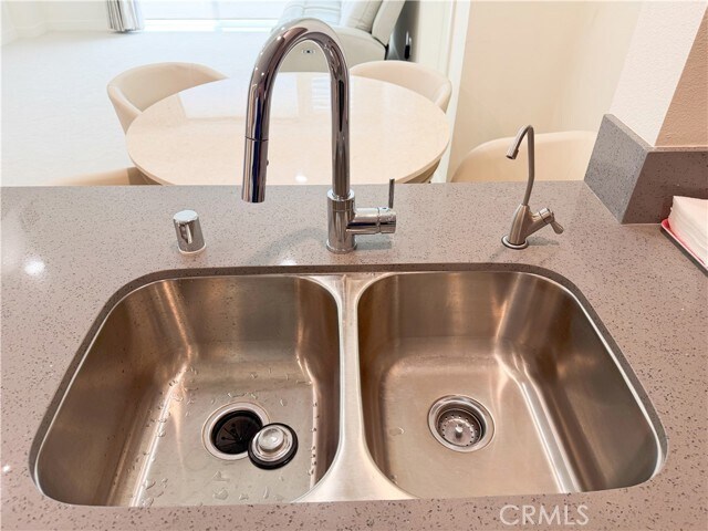 Building Photo - 168 S Monterey St