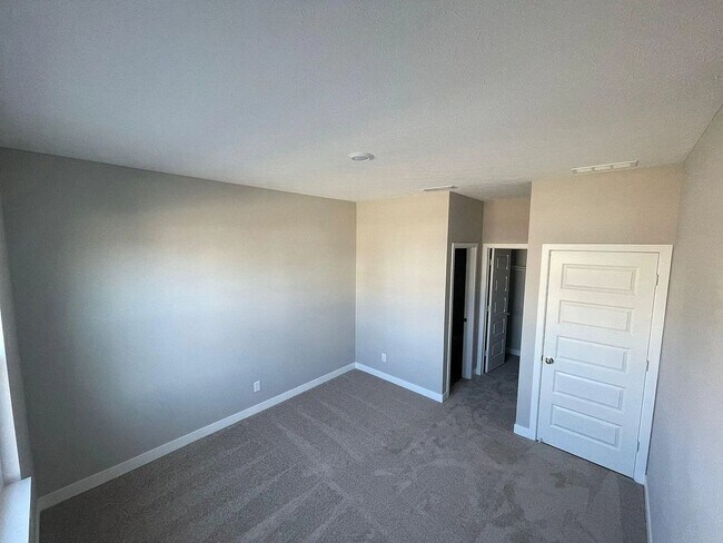 Building Photo - 17195 Seaboard Pl