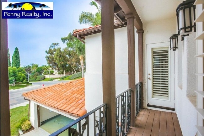 Building Photo - Stunning 4 Bedroom 3.5 Bath Home in the Co...